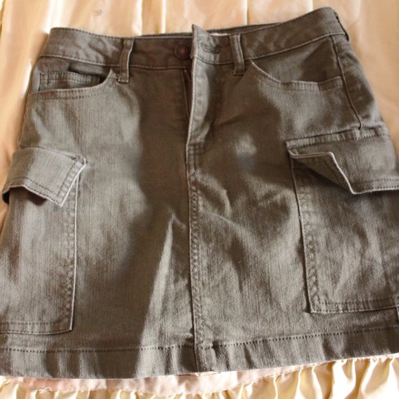 Sky & Sparrow Army Green Mini Skirt - Picture 3 of 6